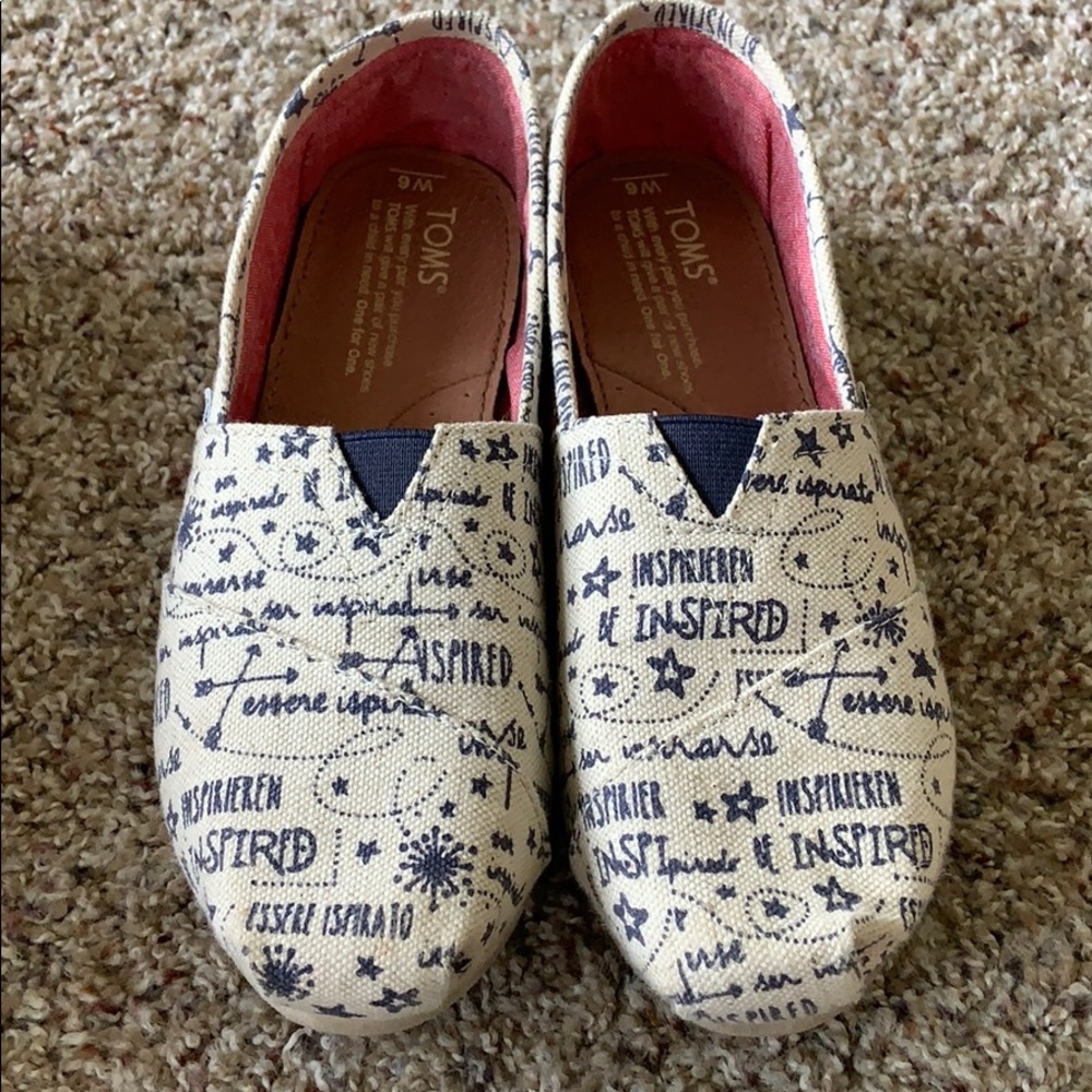 Toms